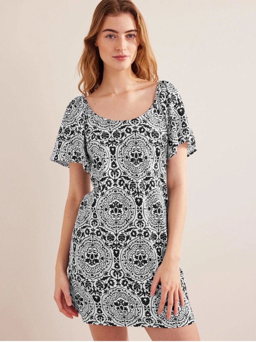 Boden Black White Floral Knit Dress Scoop Neck Sz 14L T-Shirt Cotton EUC